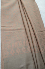 Laden Sie das Bild in den Galerie-Viewer, Kaschmir-Schal Kani-Weberei rosa/beige gefaltet