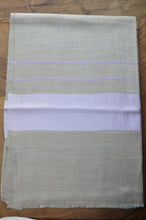 Ladda upp bild till gallerivisning, Kaschmirschal lavendel grau Totale